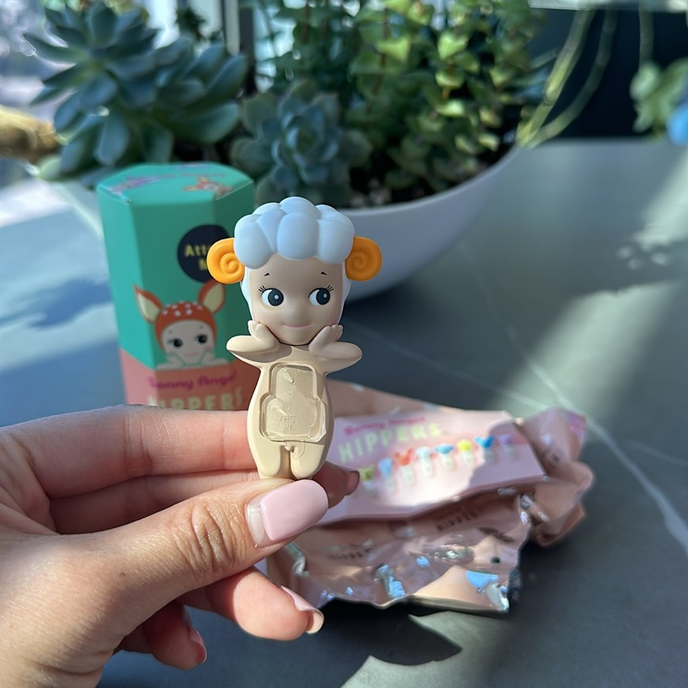 Sheep Sonny Angel Hippers Animal Series 🐑
